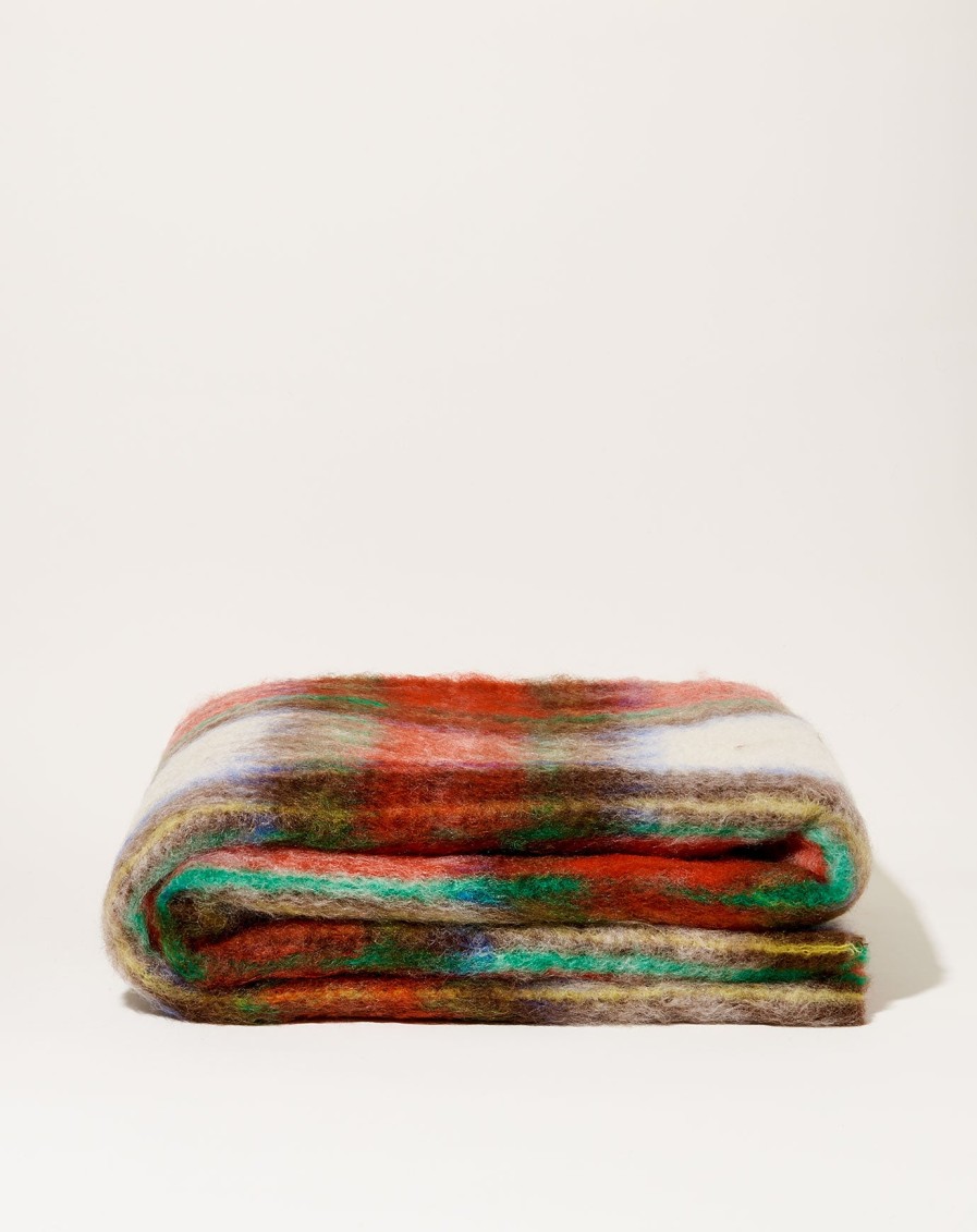 Home Mantas Ezcaray | Mohair Cuadros Blanket In Classic Tartan